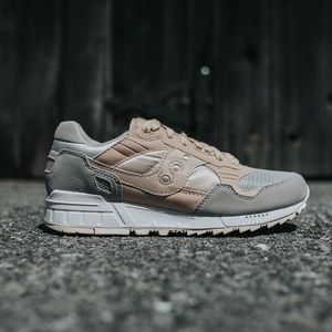 Saucony shadow 5000 sneakers